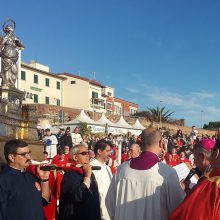 La processione di Santa Giulia durante la Giostra dell'Antenna.